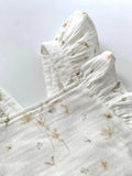 LUNA Romper - Weiß mit Blumendruck * Baby-Musselin-Strampler aus 100% Baumwolle