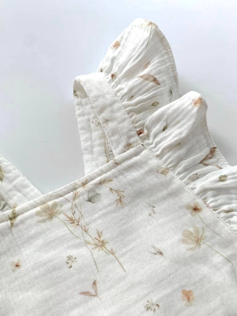 LUNA Romper - Weiß mit Blumendruck * Baby-Musselin-Strampler aus 100% Baumwolle
