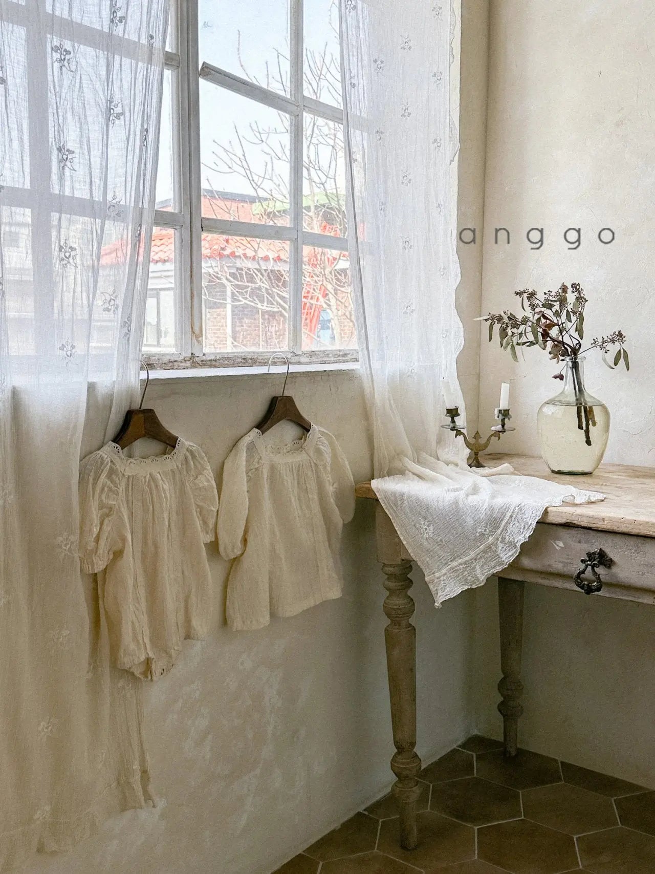 Cream Cheese Bodysuit Anggo